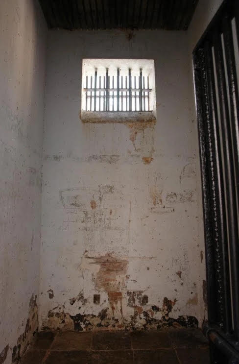 La Princesa Prison Tour — 3